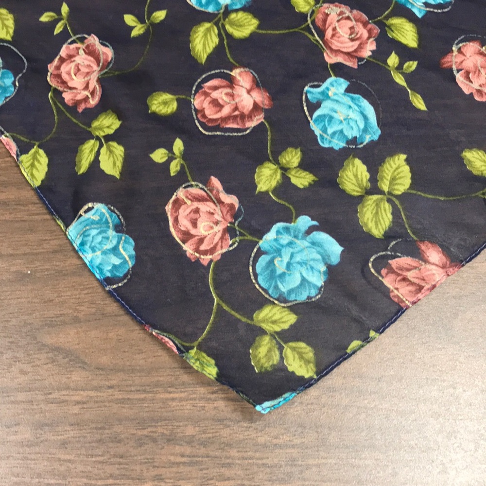 NWOT oblong scarf